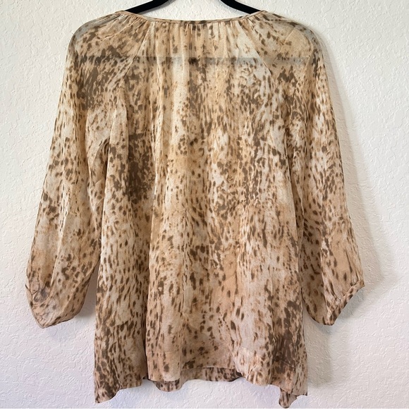Club Monaco Silk Animal Print Blouse Size Medium - Picture 2 of 7